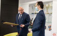 statuetka-amp-2021-05